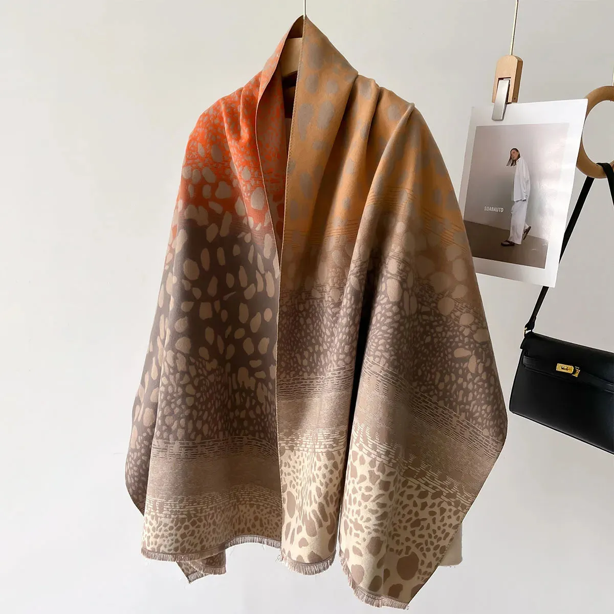 Luxe Ombre Leopard Print Woolen Scarves